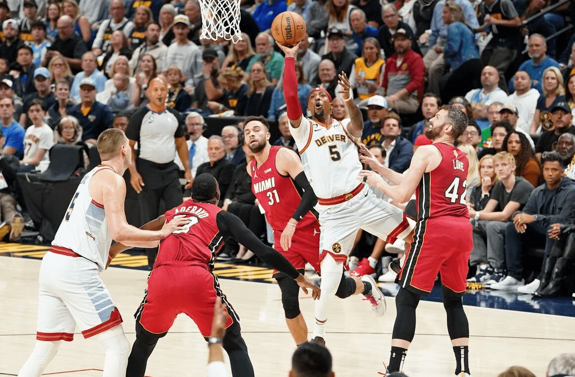 爱游戏体育APP下载巴特勒新星赛事规则更新表现惊艳，掘金未来可期！(巴特勒全明星赛)